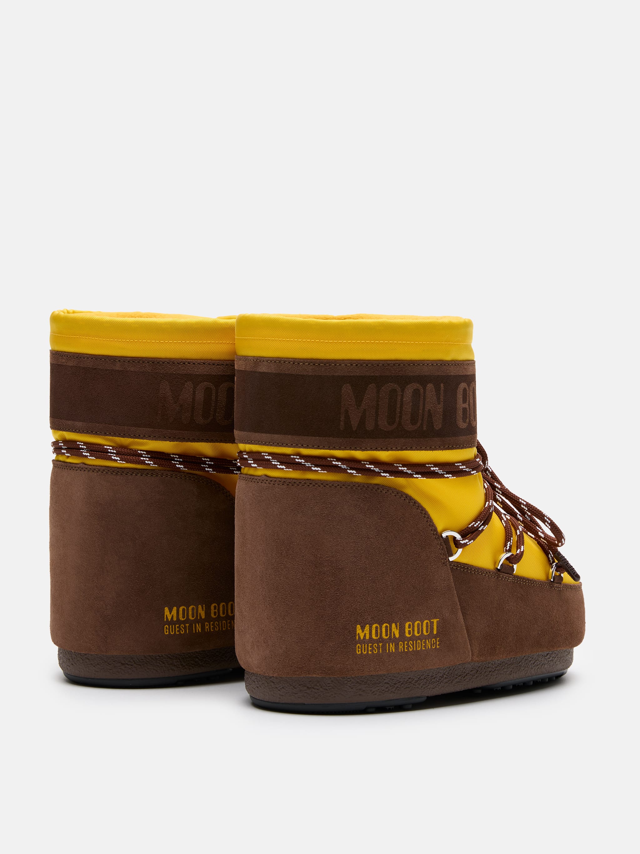 BOTAS MOON BOOT X GUEST IN RESIDENCE ICON LOW NYLON GIRAFALEJO Y CACAO