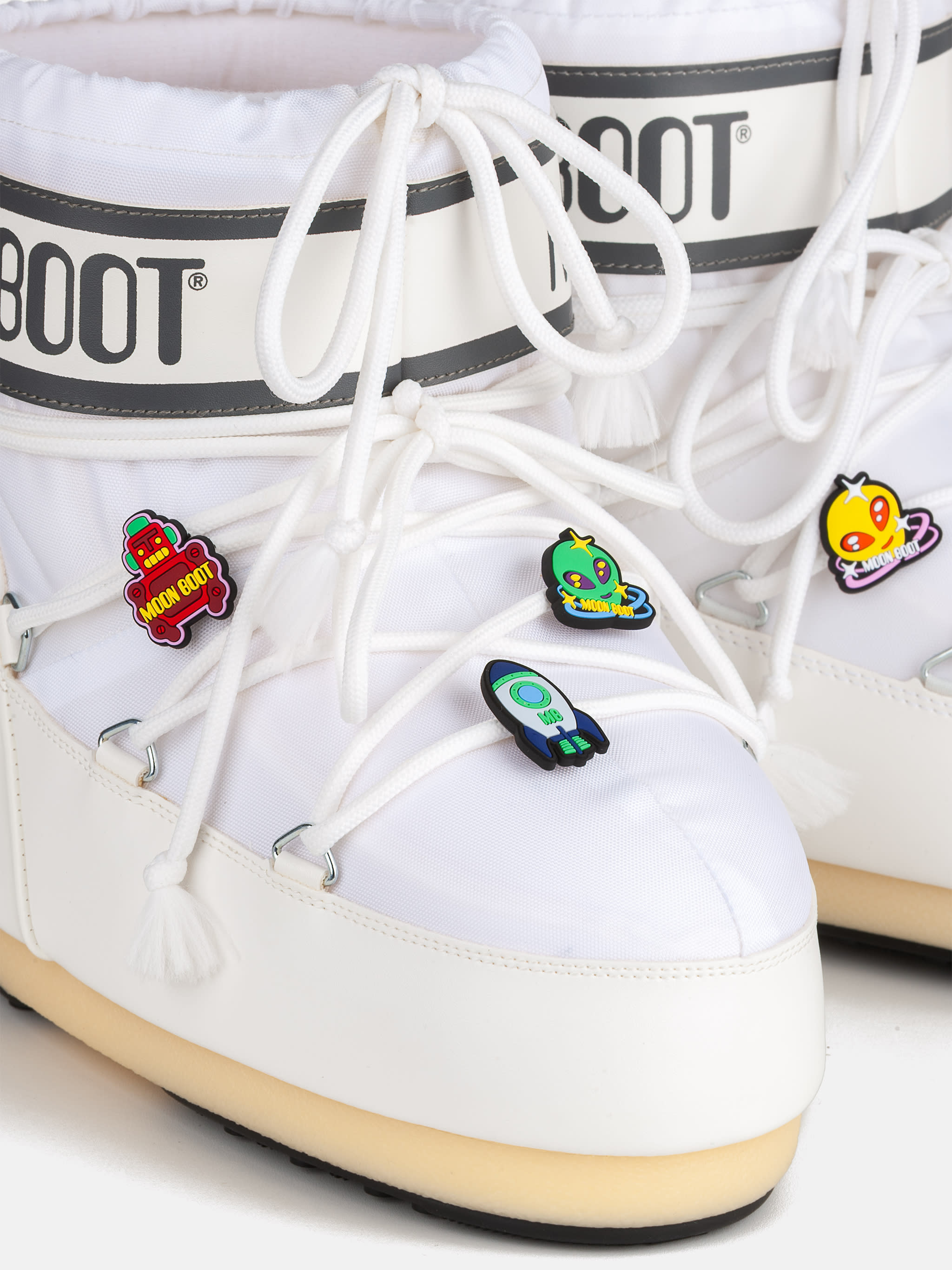 JUEGO DE ADORNOS PARA ZAPATOS ESPACIO