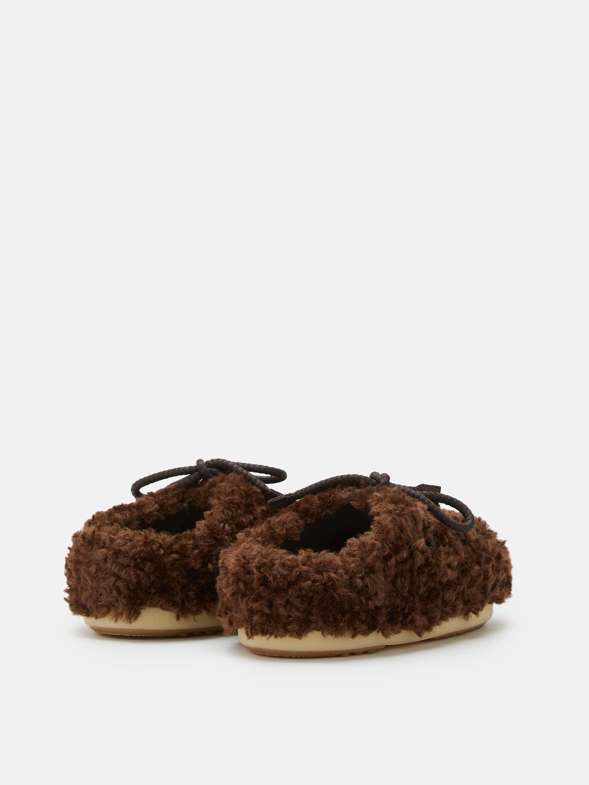 MULES RIZOS MARRÓN OSCURO EVX