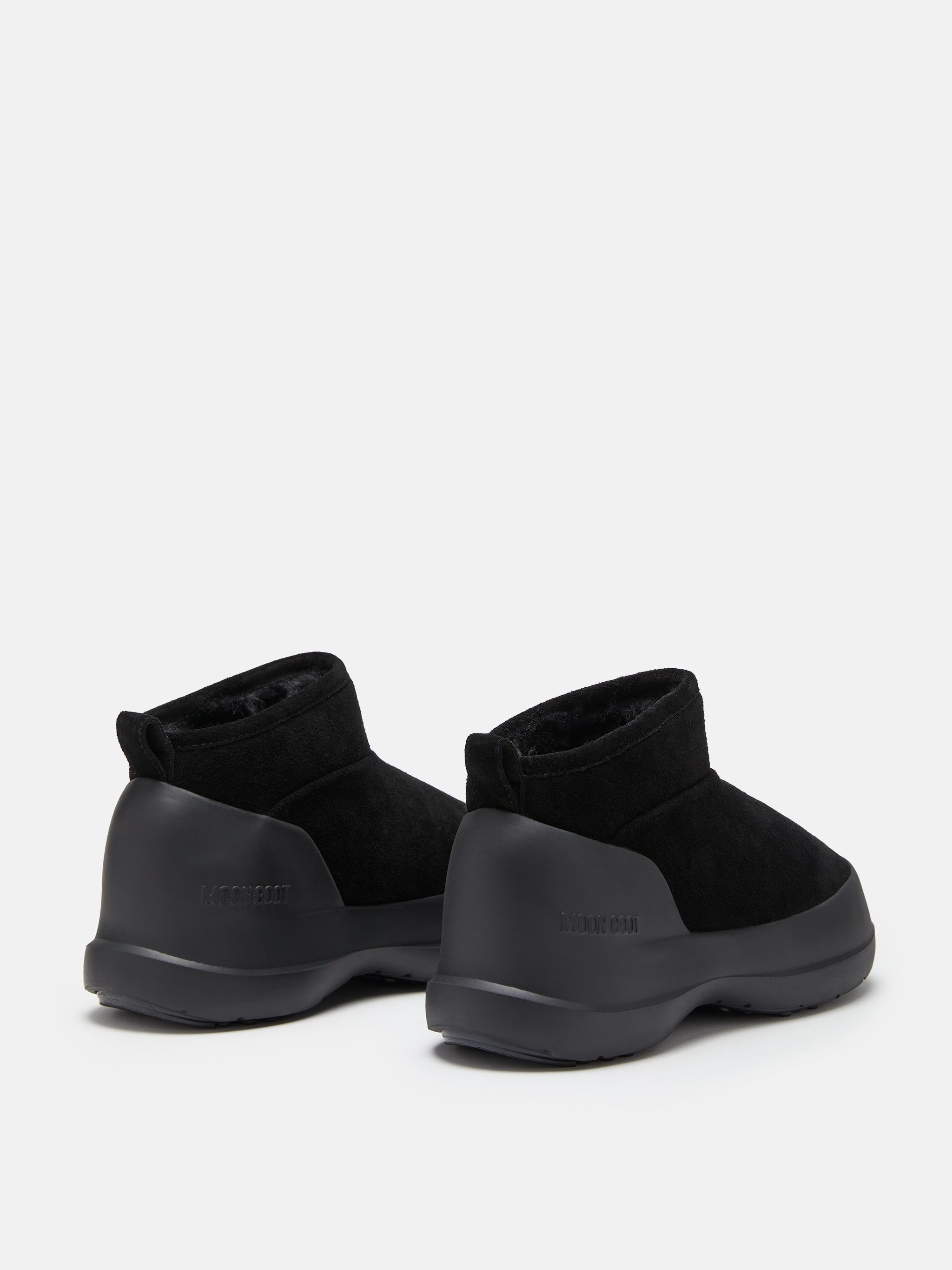 BOTAS BAJAS DE CUERO VEGETAL NEGRO MEZZALUNA