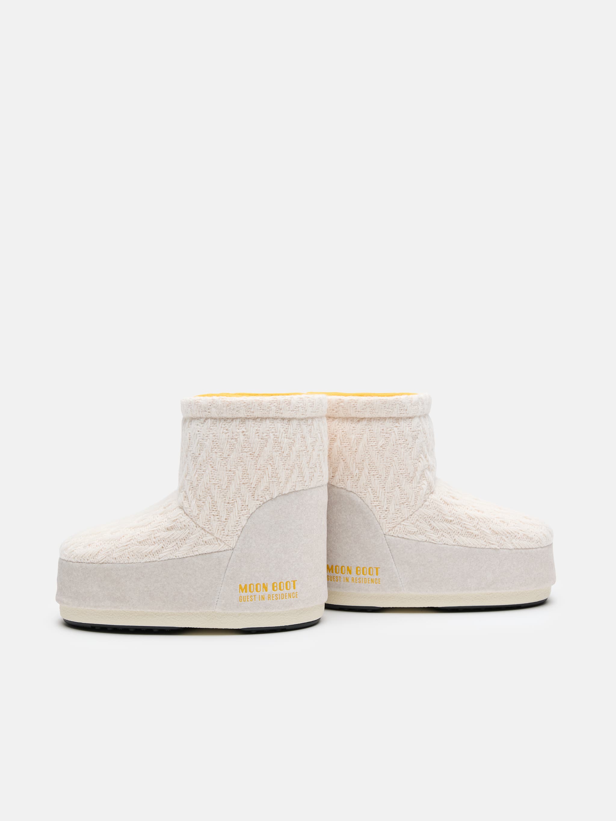 MOON BOOT X GUEST IN RESIDENCE ICON LOW NO LACE BLANCO ARENILLA TEJIDO BOTAS