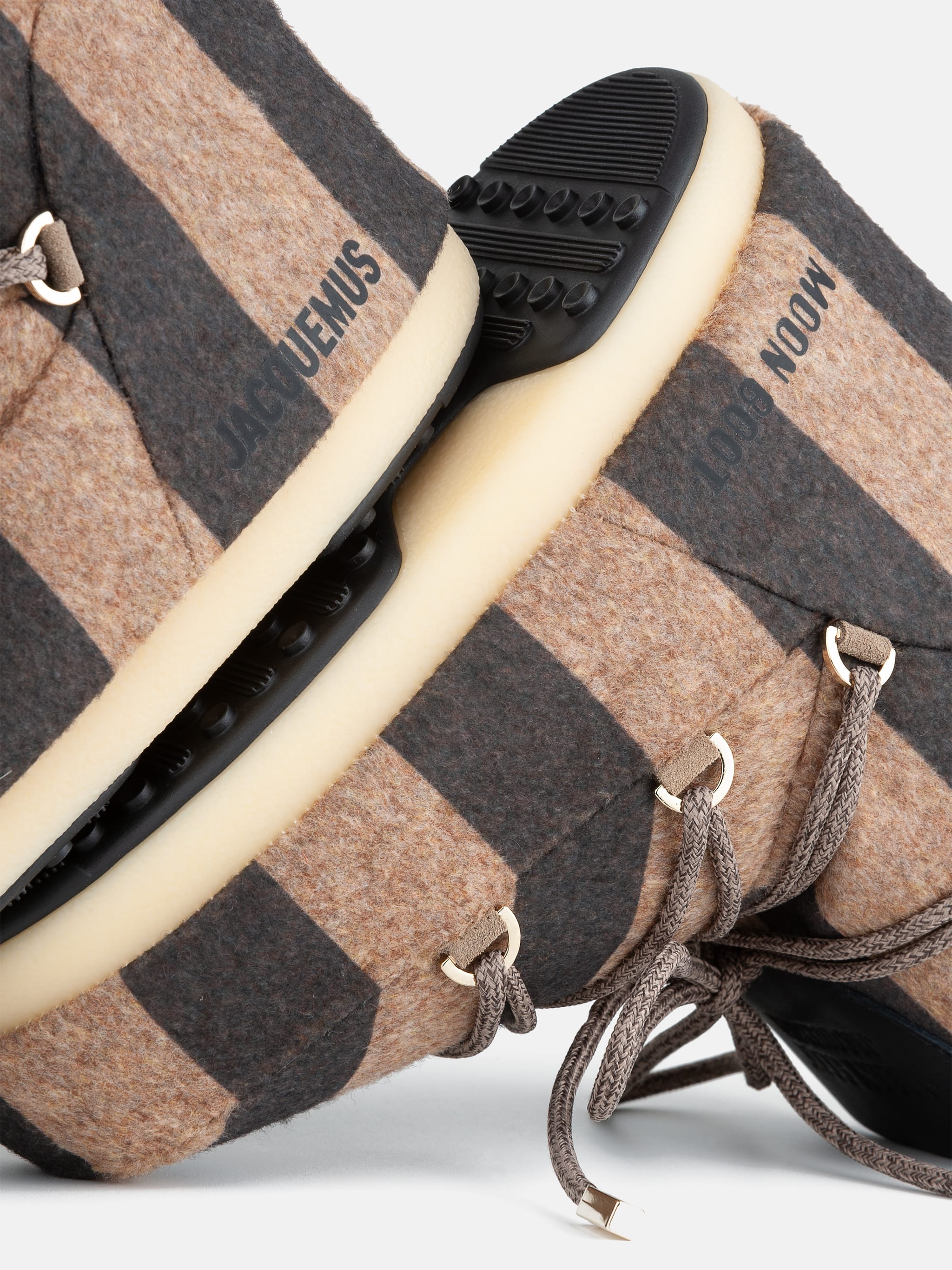 Botas Jacquemus + Moon Boot ICON LOW BEIGE CON CINTAS DE LANA