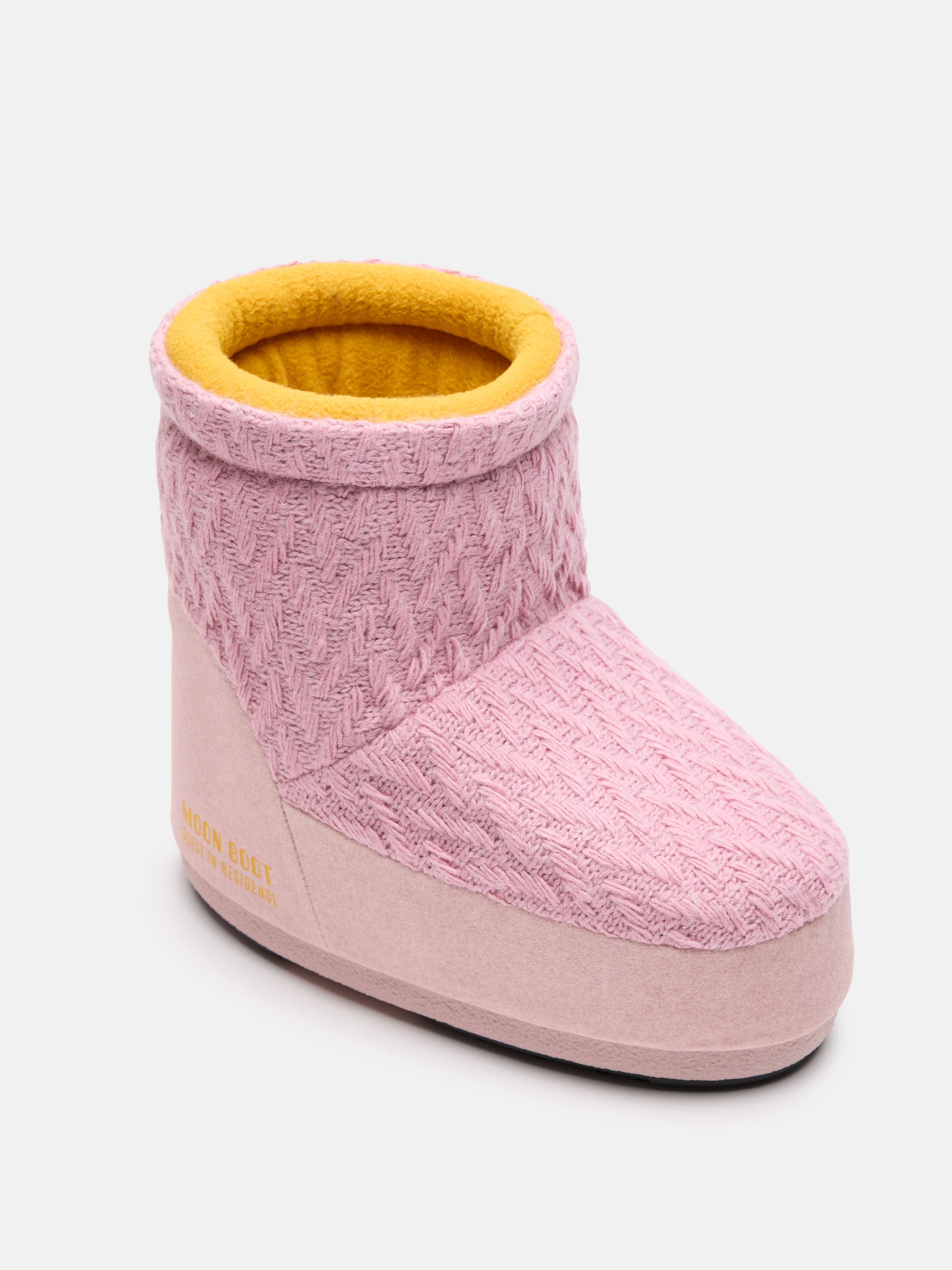 BOTAS DE LANA ROSE SIN CIERRE MOON BOOT X GUEST IN RESIDENCE ICON LOW