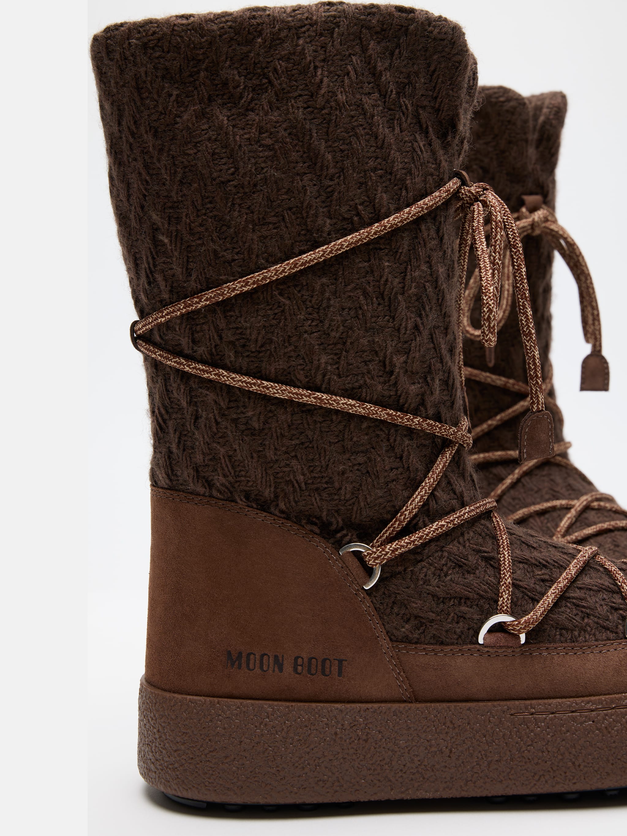 BOTAS DE LANA LTRACK COCOA X MOON BOOT X GUEST IN RESIDENCE