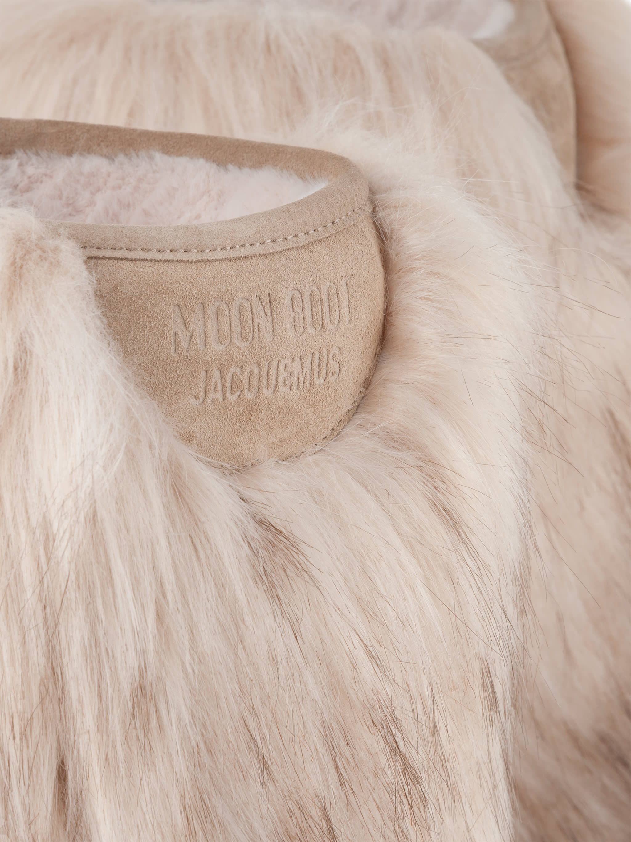 Jacquemus + Moon Boot ICON YETI MID BOTAS CREMA