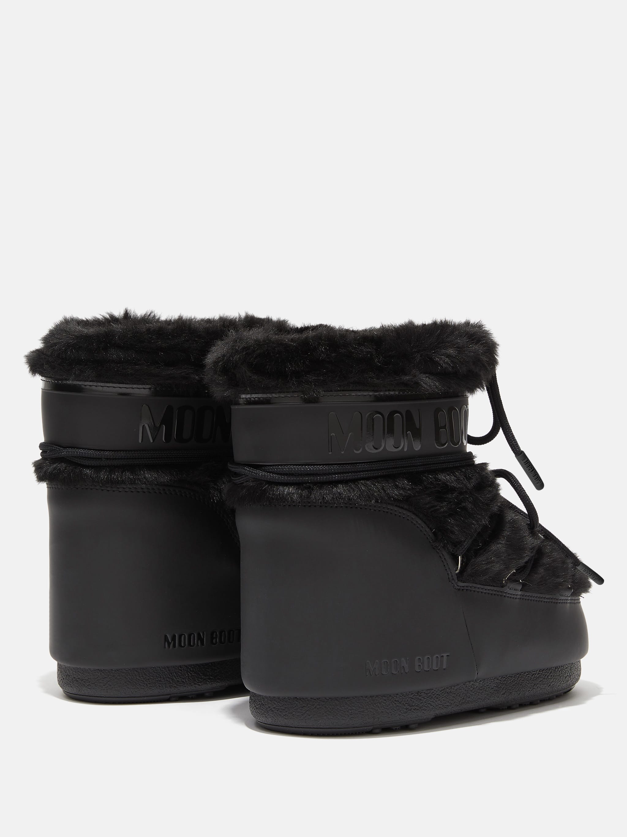 BOTAS ICON LOW NEGRO CON PELUSA FALSA